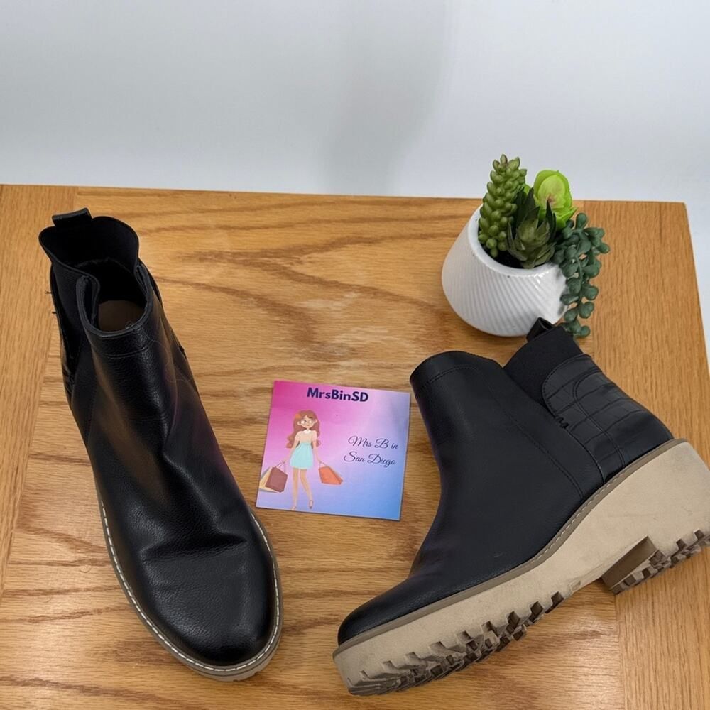 Dolce Vita Women's Slip On Rancher Ankle Chelsea Boots Size 9
